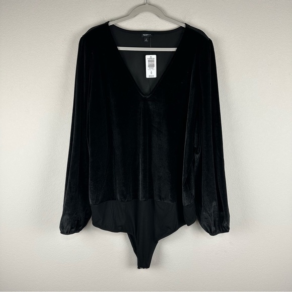 NEW Torrid Black Stretch Velvet V-Neck Long Sleeve Bodysuit Size 4X Plus Size - Picture 1 of 7